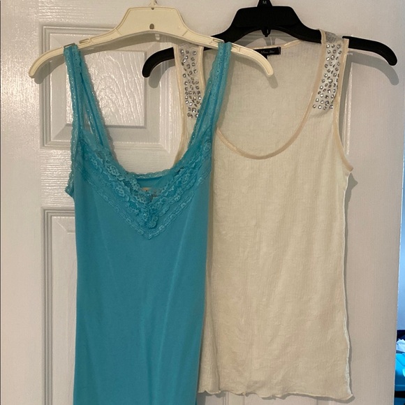 Two tank tops - Picture 1 of 9